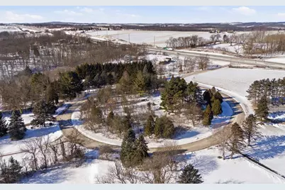 2460 Spring Rose Circle, Verona, WI 53593 - Photo 47