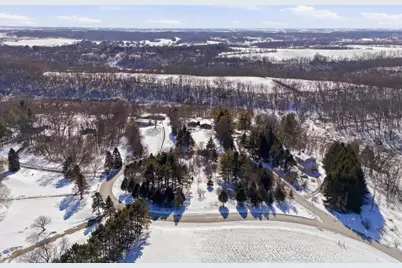 2460 Spring Rose Circle, Verona, WI 53593 - Photo 43