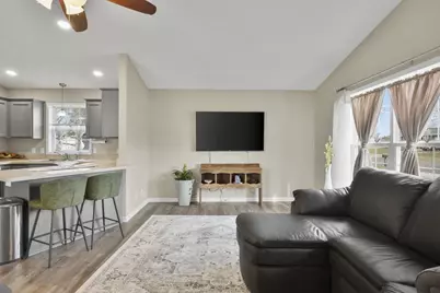 1418 S Walnut Street, Janesville, WI 53546 - Photo 3