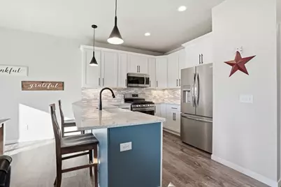 562 Stonewood Court, Janesville, WI 53536 - Photo 11