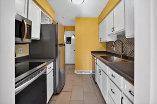 14 Whitcomb Cir, Madison, WI 53711 - Photo 11