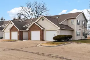 859 Park St, Oregon, WI 53575 - Photo 3