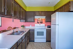 203 Franklin St, Elroy, WI 53929 - Photo 11