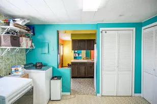 203 Franklin St, Elroy, WI 53929 - Photo 21