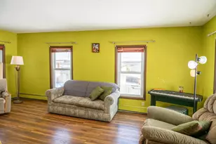 203 Franklin St, Elroy, WI 53929 - Photo 17