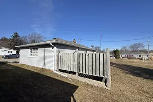 1614 25th Ave, Monroe, WI 53566 - Photo 5