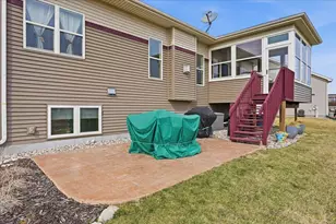 711 Cypress Ct, Sun Prairie, WI 53590 - Photo 35