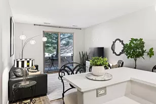 5196 Sassafras Dr, Fitchburg, WI 53711 - Photo 9