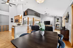 4604 Plantation Ct, Middleton, WI 53562 - Photo 13