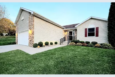 613 Lucky Trail, Mount Horeb, WI 53572 - Photo 1