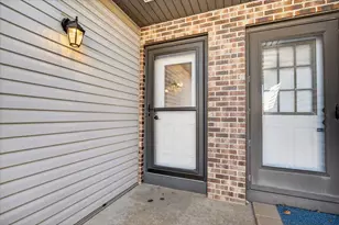 623 Wood Violet Ln, Sun Prairie, WI 53590 - Photo 3