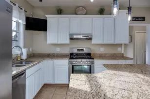 W7507 Iroquois Trail, Delavan, WI 53115 - Photo 11