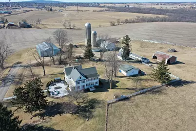 2749 Town Hall Rd, Mount Horeb, WI 53572 - Photo 59