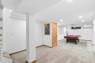 571 S Hillcrest Dr, Verona, WI 53593 - Photo 43