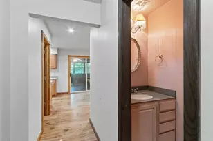 571 S Hillcrest Dr, Verona, WI 53593 - Photo 23