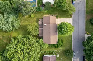 571 S Hillcrest Dr, Verona, WI 53593 - Photo 47