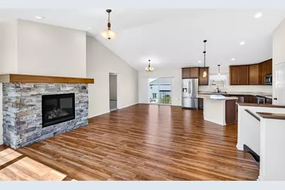 408 Saratoga Drive, Johnson Creek, WI 53038 - Photo 9