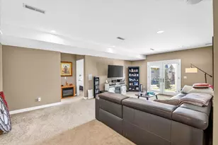 9013 Royal Oaks Cir, Verona, WI 53593 - Photo 25