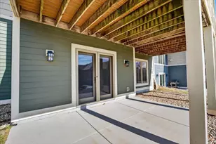 9013 Royal Oaks Cir, Verona, WI 53593 - Photo 33