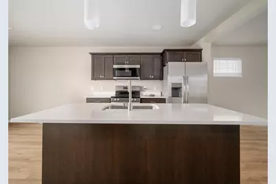 625 Schewe Road, Middleton, WI 53562 - Photo 5