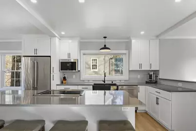 4329 Hillcrest Drive, Madison, WI 53705 - Photo 5