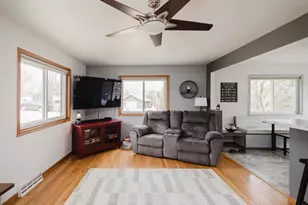 333 Harris St, Mineral Point, WI 53565 - Photo 11