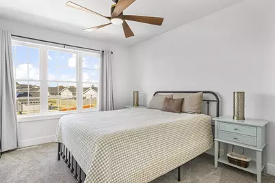 1129 Kamperschroer Way, Sun Prairie, WI 53590 - Photo 25