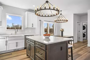 1129 Kamperschroer Wy, Sun Prairie, WI 53590 - Photo 11