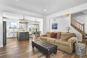 1129 Kamperschroer Wy, Sun Prairie, WI 53590 - Photo 5