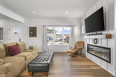 1129 Kamperschroer Way, Sun Prairie, WI 53590 - Photo 7