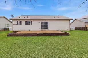 1017 E Pinecrest Ln, Elkhorn, WI 53121 - Photo 25