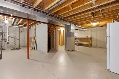 1017 E Pinecrest Lane, Elkhorn, WI 53121 - Photo 23