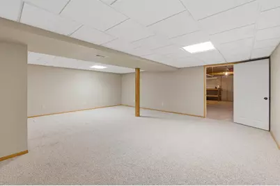 1017 E Pinecrest Lane, Elkhorn, WI 53121 - Photo 19