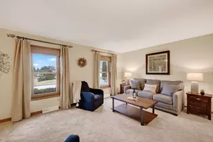 218 Cedar Dr, Oregon, WI 53575 - Photo 11