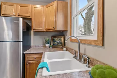 617 E Edgewater Street, Portage, WI 53901 - Photo 17