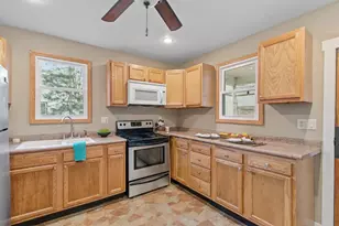 617 E Edgewater St, Portage, WI 53901 - Photo 19