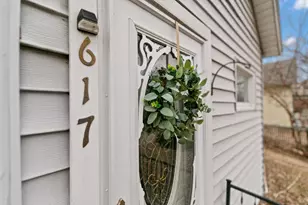 617 E Edgewater St, Portage, WI 53901 - Photo 3