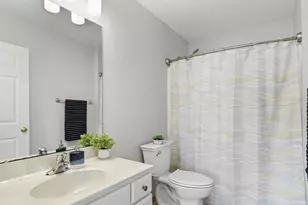 818 Herndon Dr, Madison, WI 53718 - Photo 17