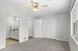 818 Herndon Dr, Madison, WI 53718 - Photo 11