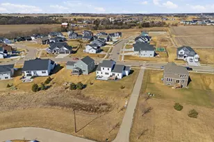 1543 N Thompson Rd, Sun Prairie, WI 53590 - Photo 3