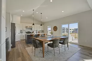 1543 N Thompson Rd, Sun Prairie, WI 53590 - Photo 13