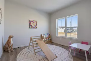 1543 N Thompson Rd, Sun Prairie, WI 53590 - Photo 7