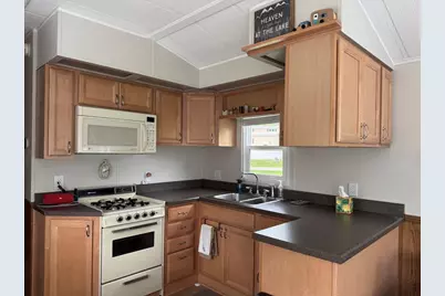 413 Skyline Drive, Edgerton, WI 53534 - Photo 3