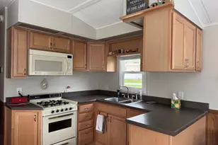 413 Skyline Dr, Edgerton, WI 53534 - Photo 3