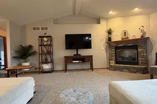 1205 Shawnee St, Fort Atkinson, WI 53538 - Photo 9