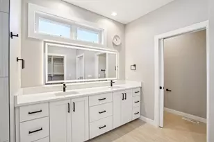 1208 Thistle Dew Ln, Waunakee, WI 53597 - Photo 25