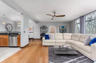 15 S Broom St, Madison, WI 53703 - Photo 9