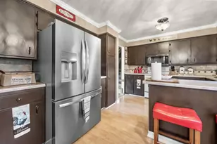 4914 Ralph Cir, Madison, WI 53714 - Photo 7