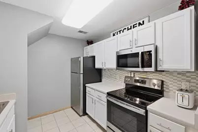 10 Kings Mill Circle #304, Madison, WI 53718 - Photo 13