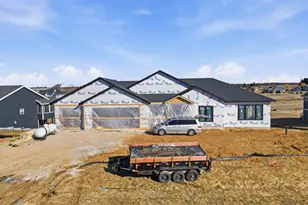 1636 Fissure Trail, Columbus, WI 53925 - Photo 17